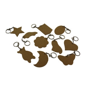 SACHET DE 10 PORTE-CLEFS EN BOIS À DÉCORER FORMES ASSORTIES