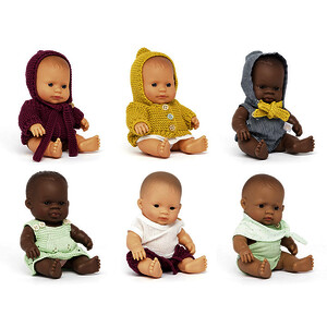 LOT DE 6 POUPÉE AVEC VÊTEMENTS