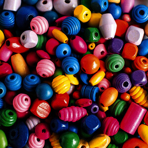 SACHET 500 G PERLES EN BOIS ASSORTIES